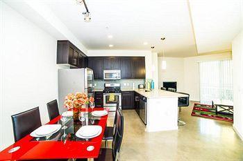 Hotel C. Allen Suites 3*
